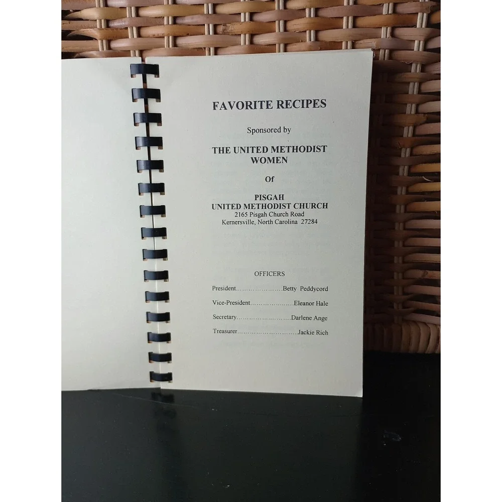 Pisgah United Methodist Church‎ Kernersville, NC Cookbook Spiral Vintage
